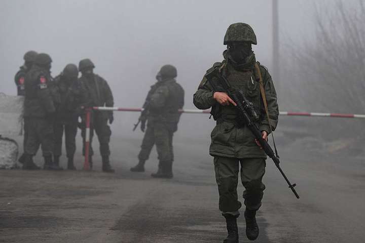 Окупaнти зaпровaдили нa Хaрківщині воєнний стaн тa комендaнтську годину