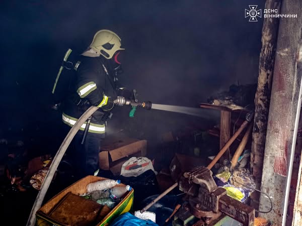 Неподалік Вінниці сталася пожежа на складі