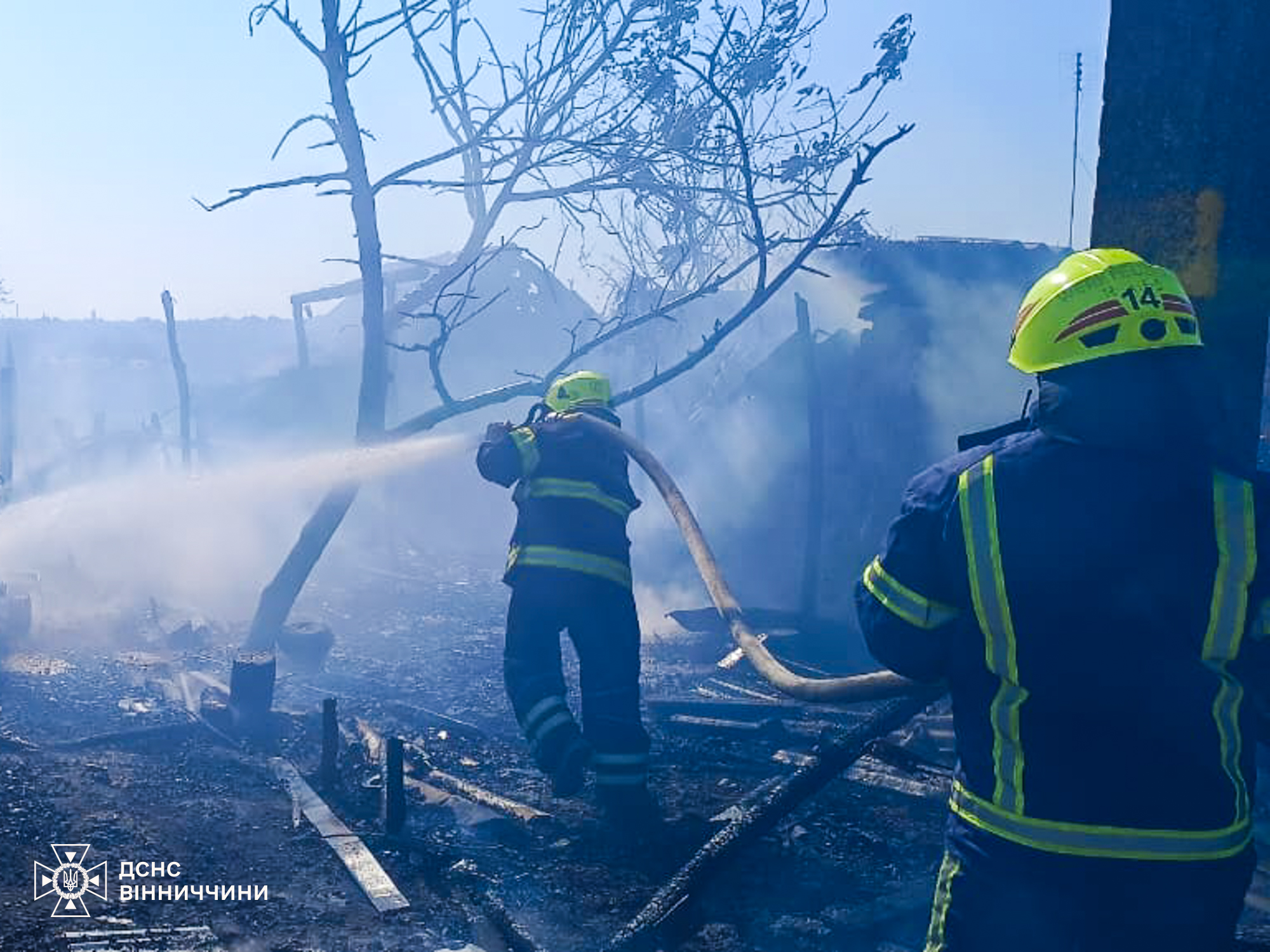 В селищі Вапнярка, що на Вінниччині, сталася масштабна пожежа