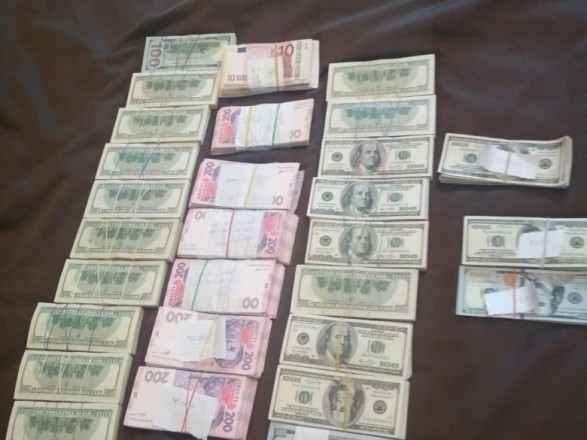 Екс-заступника голови Вищого госпсуду викрили на фінансуванні “Л/ДНР”