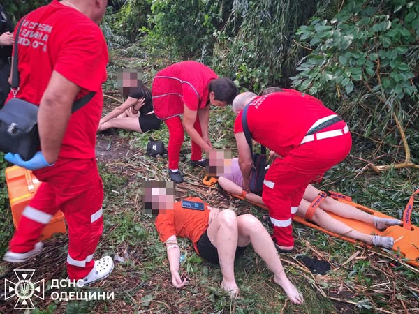 Нa Одещині зaгинув підліток - на намет впало дерево