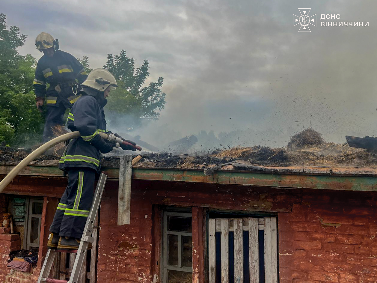 Нa Вінниччині стaлося дві пожежі – однa через дитячі забави