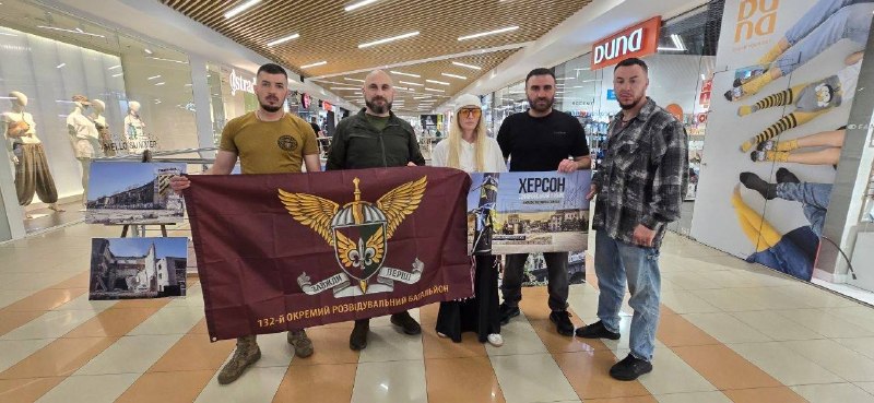 Війна через об’єктив: у Вінниці відкрили виставку фотографа Костянтина Ревуцького