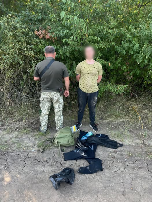 «Екстрим-подорож» до Молдови: прикордонники зупинили юнака з ластами на Вінниччині