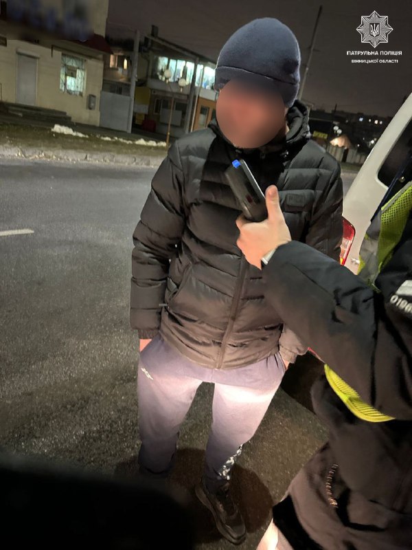 Вінничани допомогли патрульним зупинити нетверезого злочинця