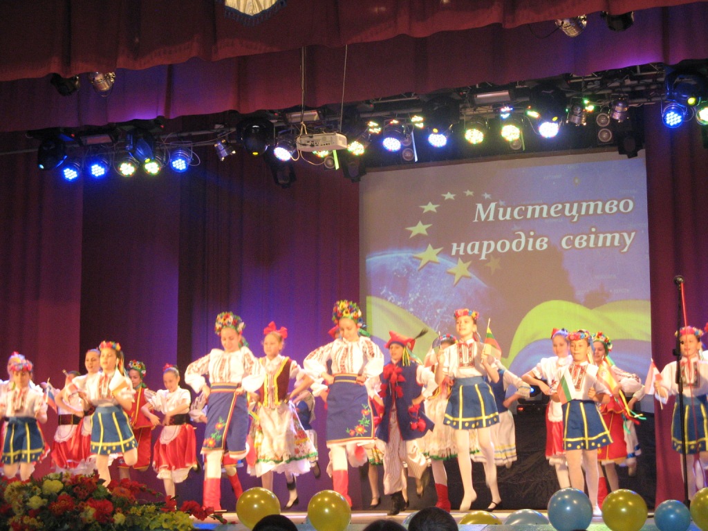 У Вiнницi прoйшoв oблaсний фeстивaль «Пoдiльськi зoрi»