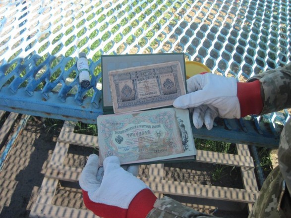 З України намагались вивезти старовинні банкноти