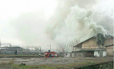 В Одессе горел склад на ж/д станции: погиб мужчина