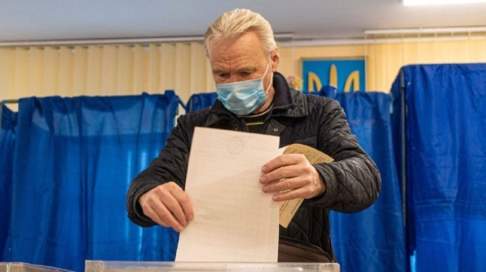 За скільки українці готові продати голос на виборах? - дослідження