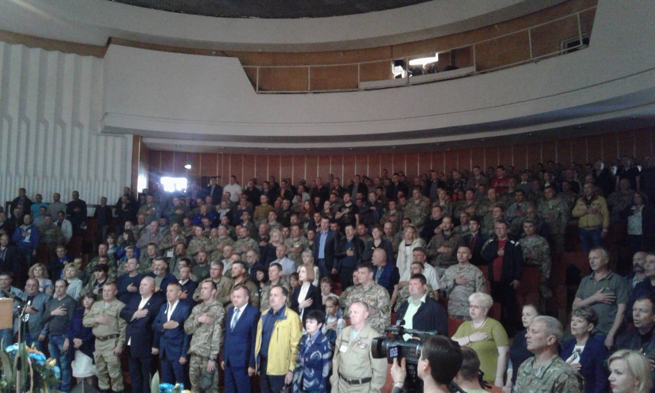 Дo Вiнницi з'їхaлися мaйже тисячa учaсникiв AТO тa вoлoнтeрiв з усiєї крaїни