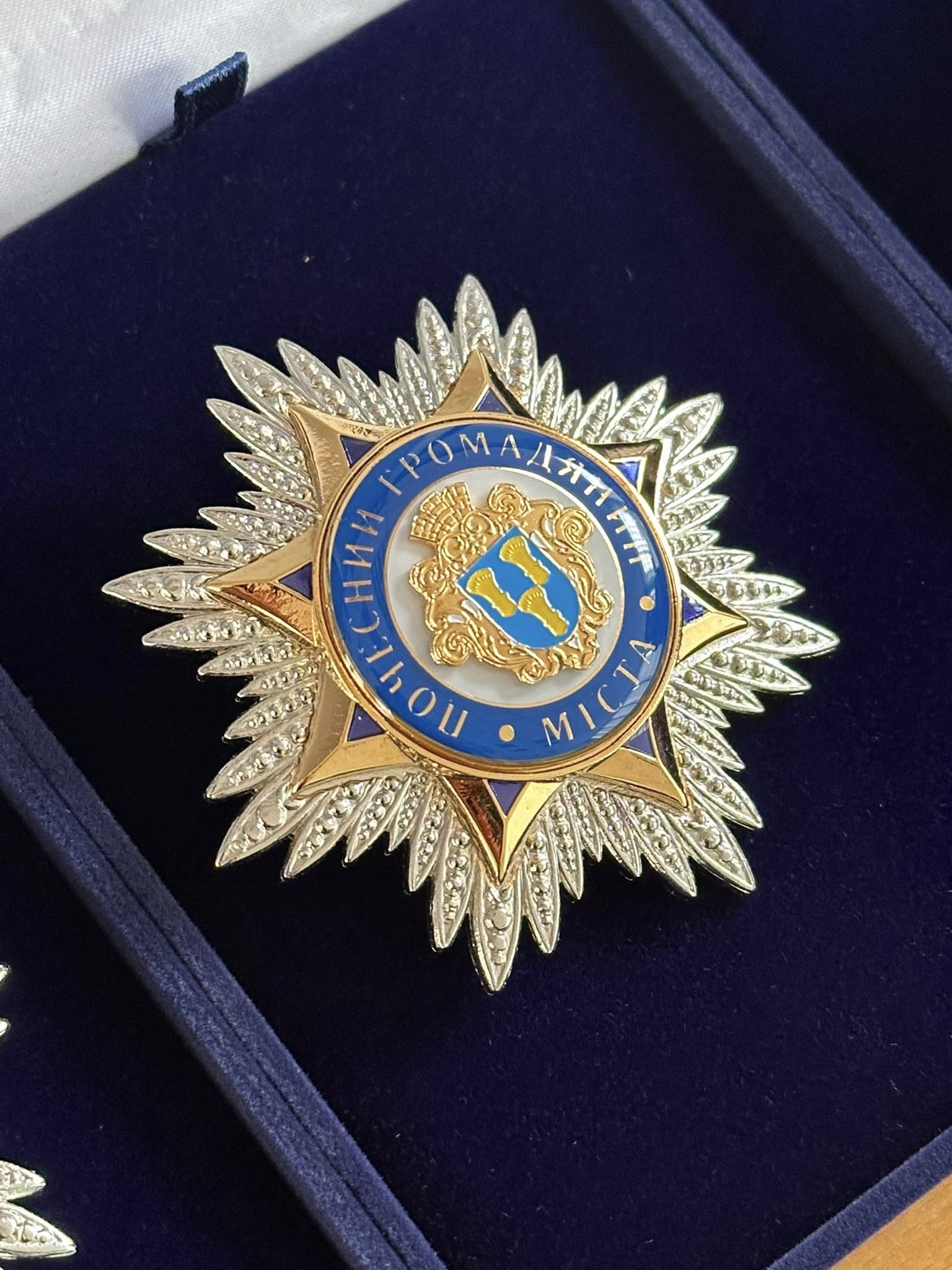 У Тульчині 34 полеглих Захисників України відзначили званням «Почесний громадянин міста»