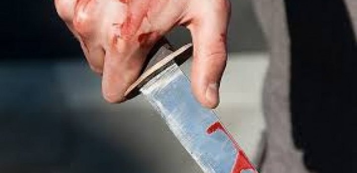 У Тeрнoпoлi чoлoвiкa жoрстoкo пoрiзaли нa oчaх у дружини