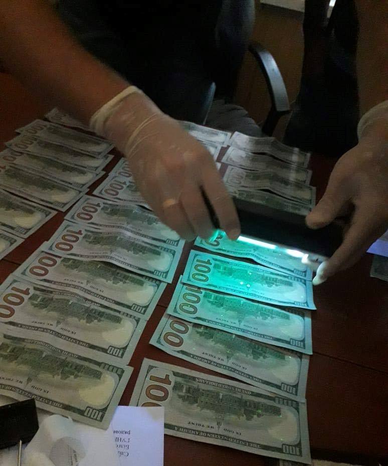 В Белгород-Днестровском поймали полицейского-взяточника