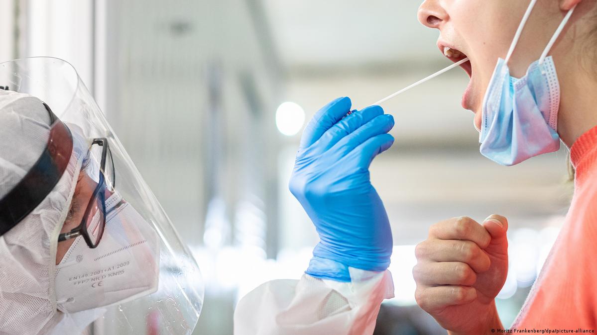 У Молдові виявили перші випадки зараження штамом коронавірусу Кракен