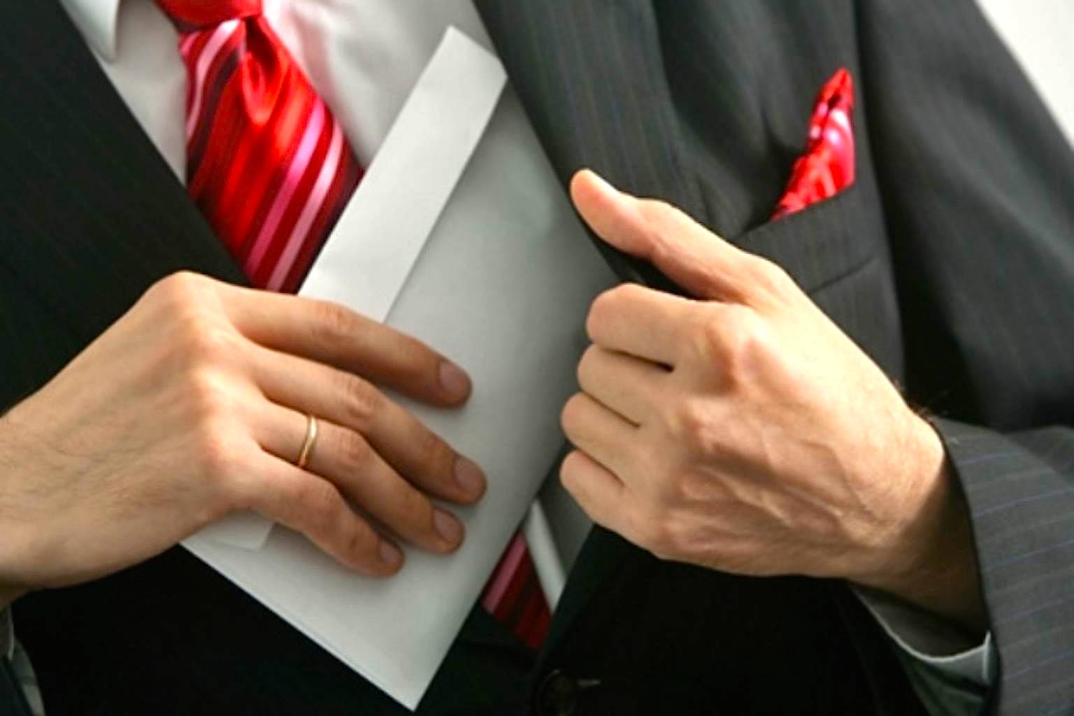 Корупційні дії зі збитками у 20 млн. гривень. На Сумщині правоохоронці викрили гендиректора машинобудівного підприємства