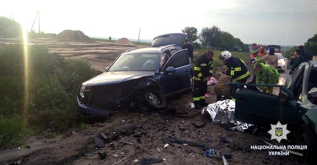 У страшній ДТП на Харківщині постраждали четверо людей (Фото)