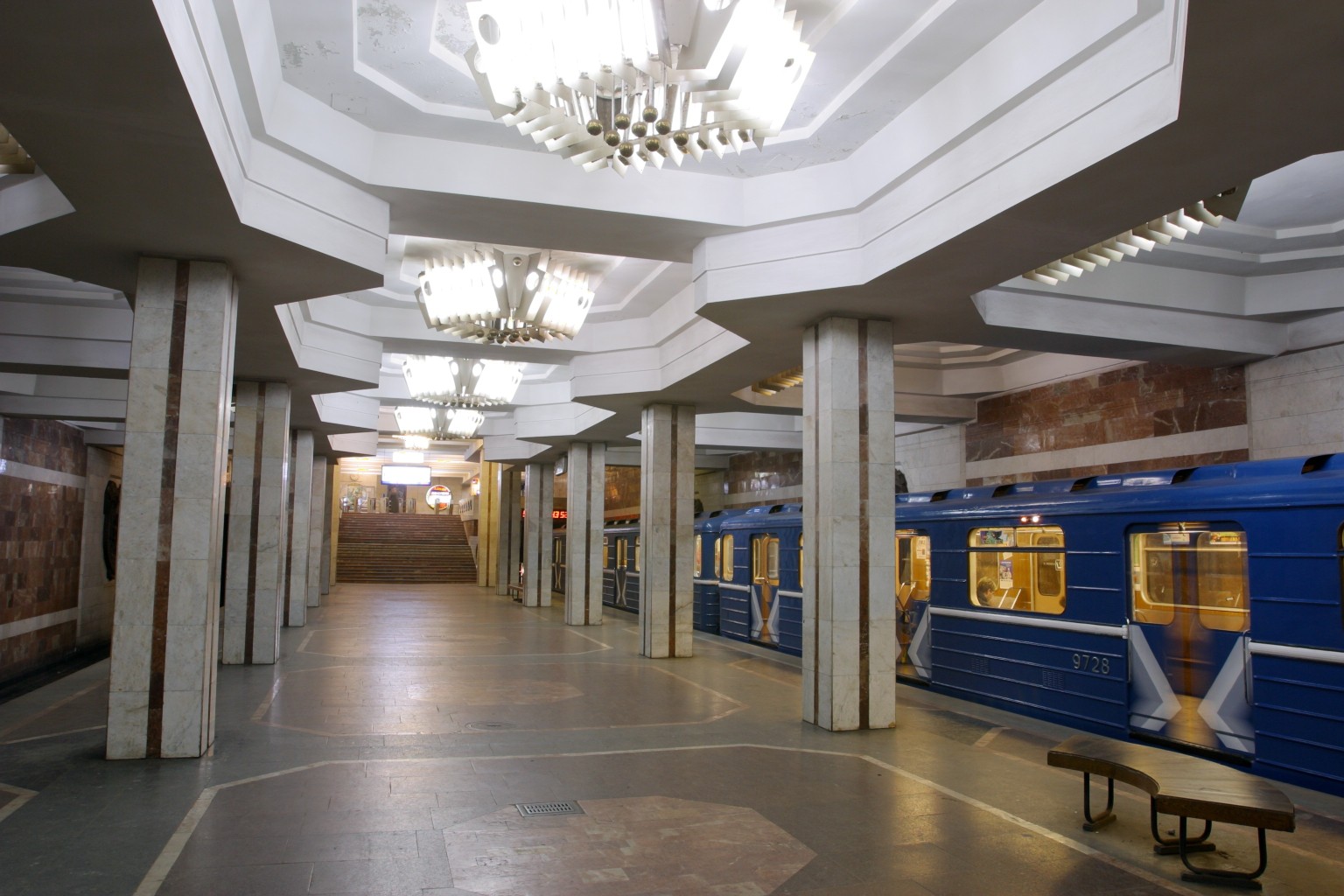 У харківському метрополітені помер чоловік