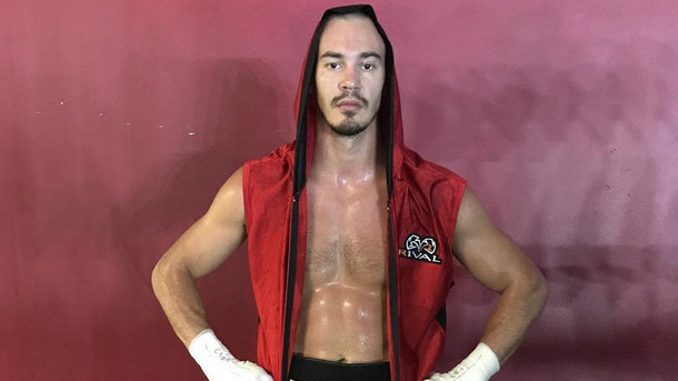 Український суперважкоатлет Олександр Тесленко виграв десятий бій поспіль