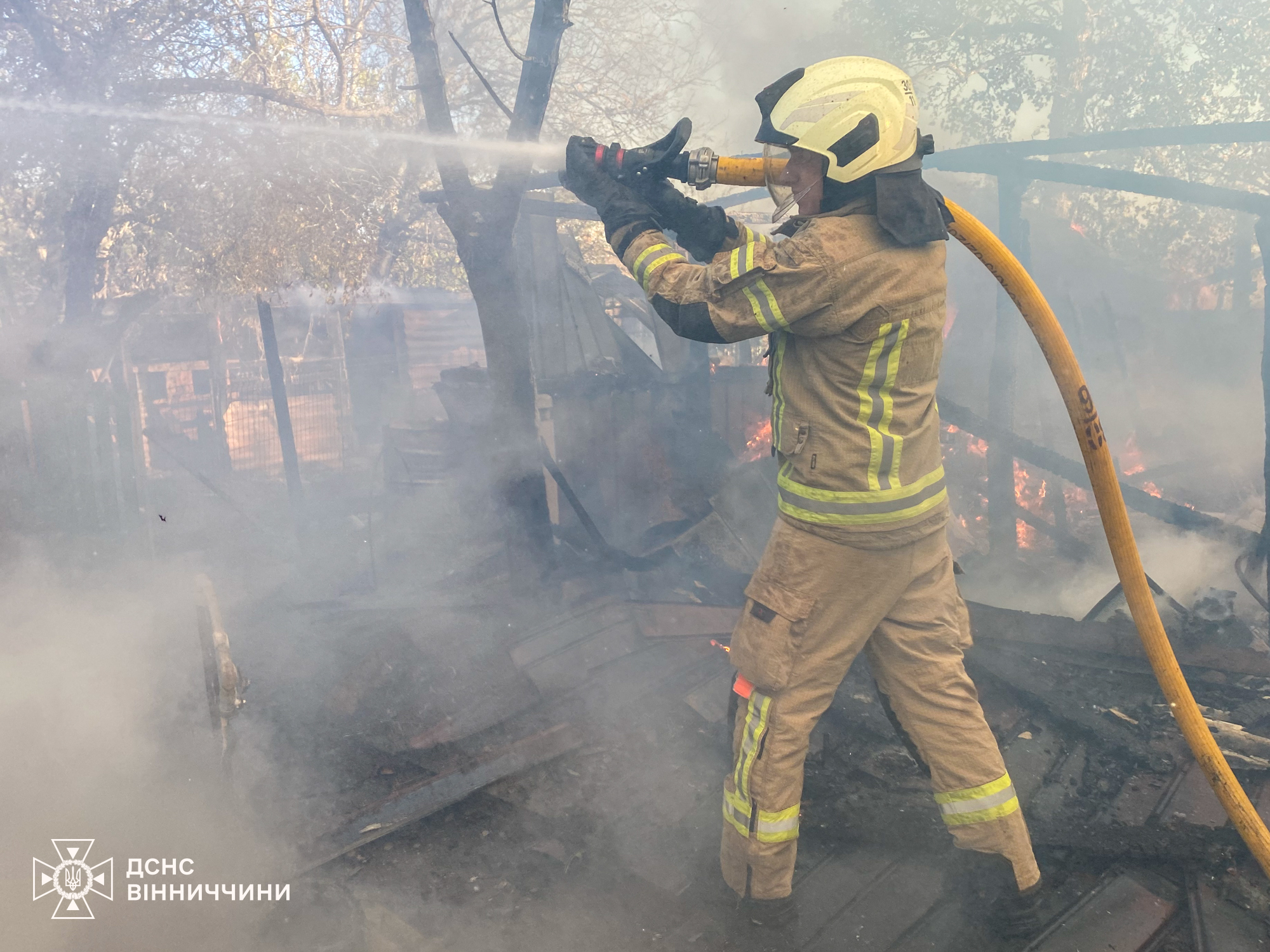 Чотири пожежі за добу на Вінниччині: рятувальники оперативно ліквідували займання