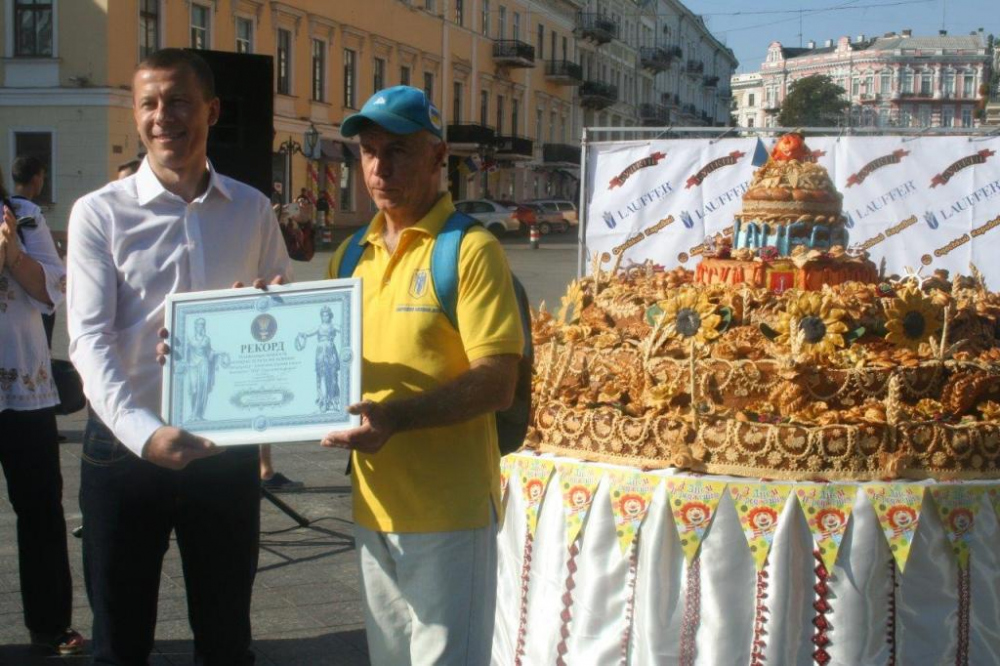 Экскурсия по «Одесскому кaрaвaю»: секреты бубликa, «корыто Рaбиновичa» и пaхнущие хлебом сотрудники  