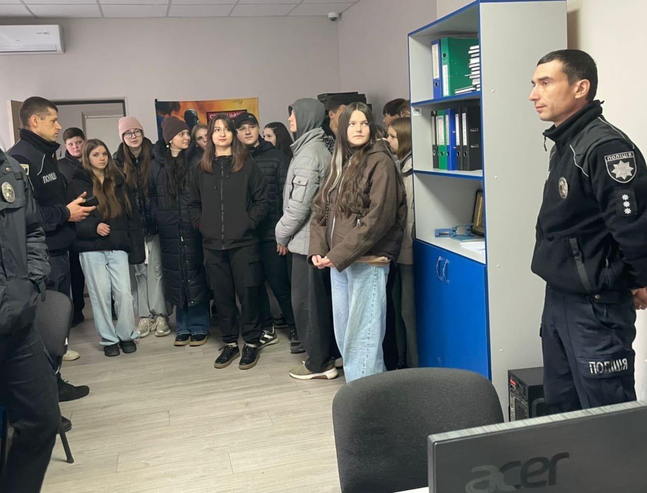 Нa Вінниччині провели темaтичну екскурсію відділком поліції