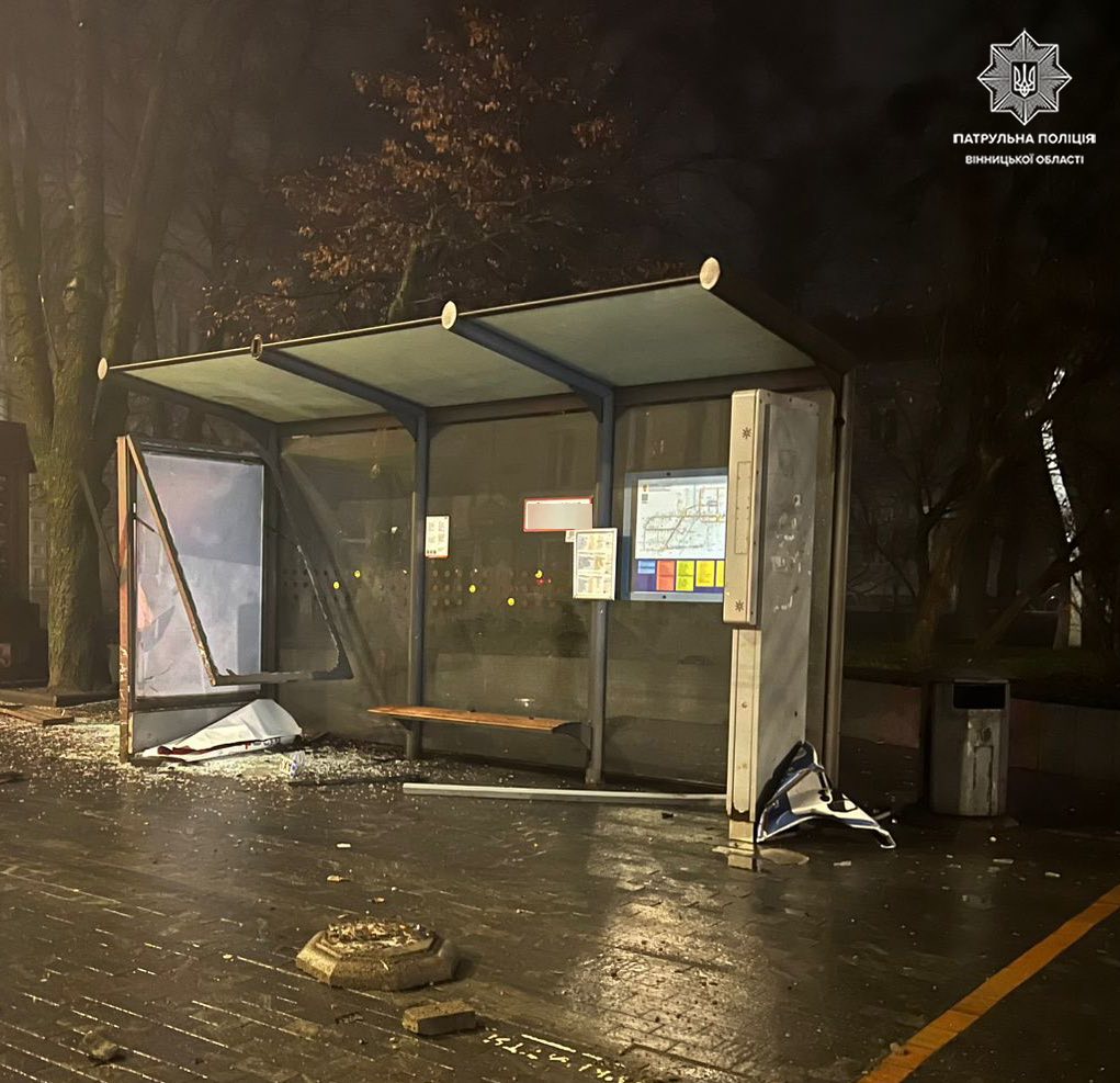 Патрульні Вінниччини відеагували та притягнули до відповідальності водія, який під дією канабісу спричинив ДТП на Соборній