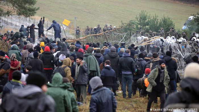 Польща готова оплатити повернення мігрантів, що застрягли на кордоні з Білоруссю