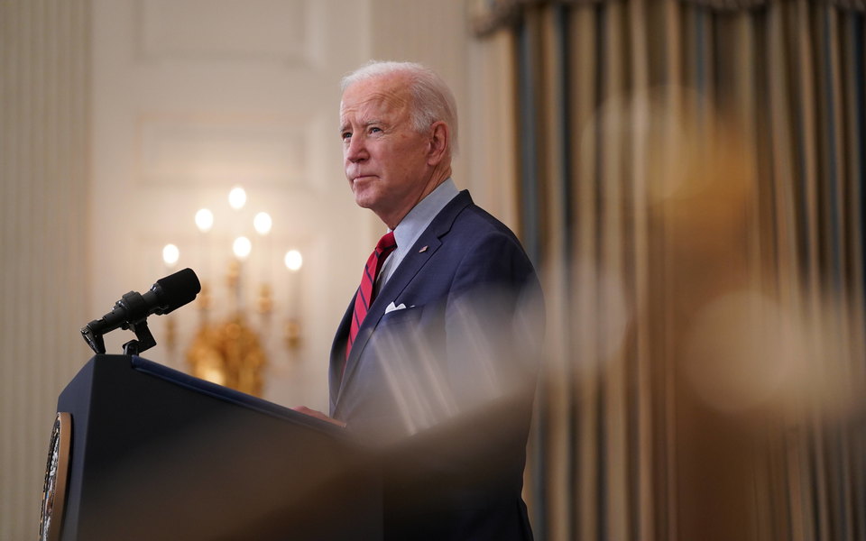 Байден закликав заборонити в США штурмову зброю після стрілянини в Колорадо