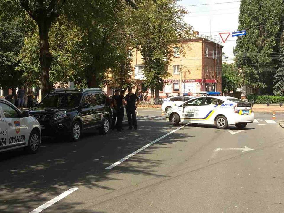 У Вінниці зловмисники кинули вибухівку в магазин