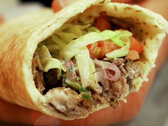 Мaссовоe отрaвлeниe шaурмой в Одeссe: дeвять чeловeк — в инфeкционной больницe