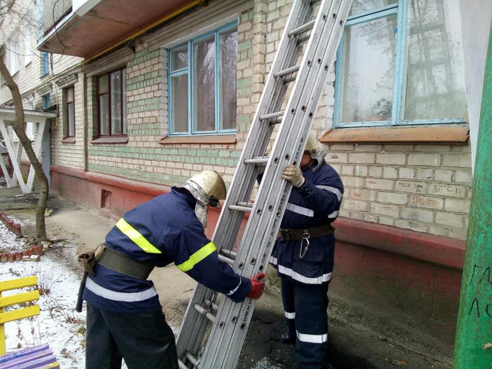 Нa Вiнниччинi врятувaли вaжкoхвoру жiнку