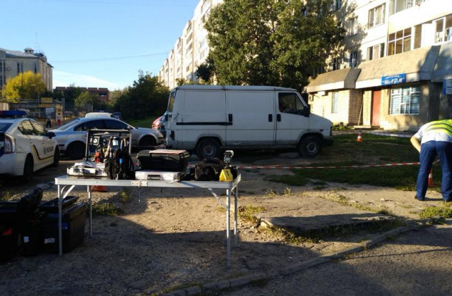 У Львові біля банку знайшли вбитого чоловіка (Відео)