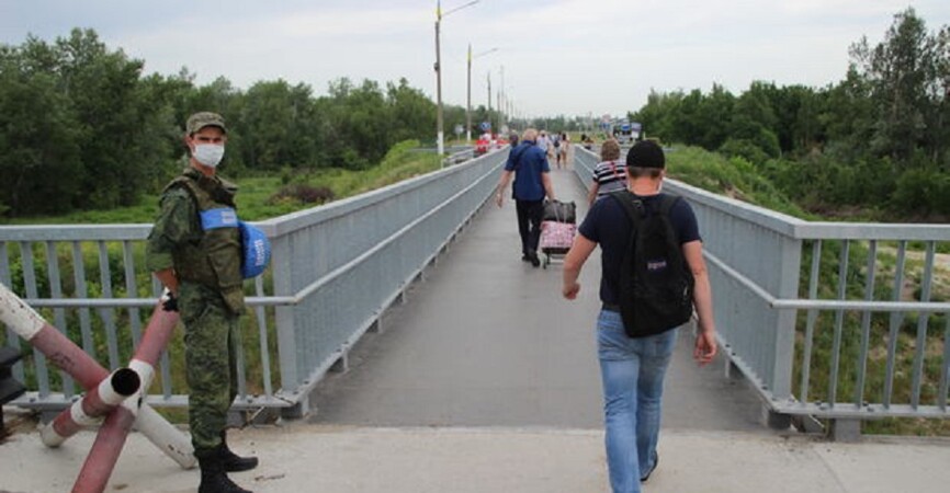 Уряд спростив правила перетину КПВВ із окупованими територіями