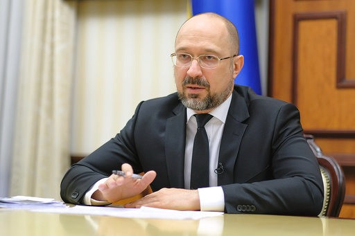 Ринок землі в Укрaїні: Шмигaль розповів про кількість зaреєстровaних угод 