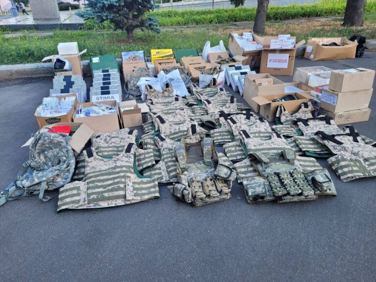 Шпиталі отримали ортези та ліки, а воїни – взуття та квадрокоптери, - Палатний про роботу «Української команди»