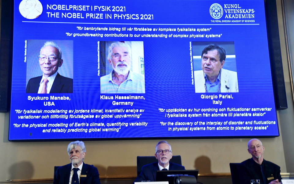 Нобелівську премію з фізики присудили за новаторський внесок у вивчення складних фізичних систем, в тому числі клімату
