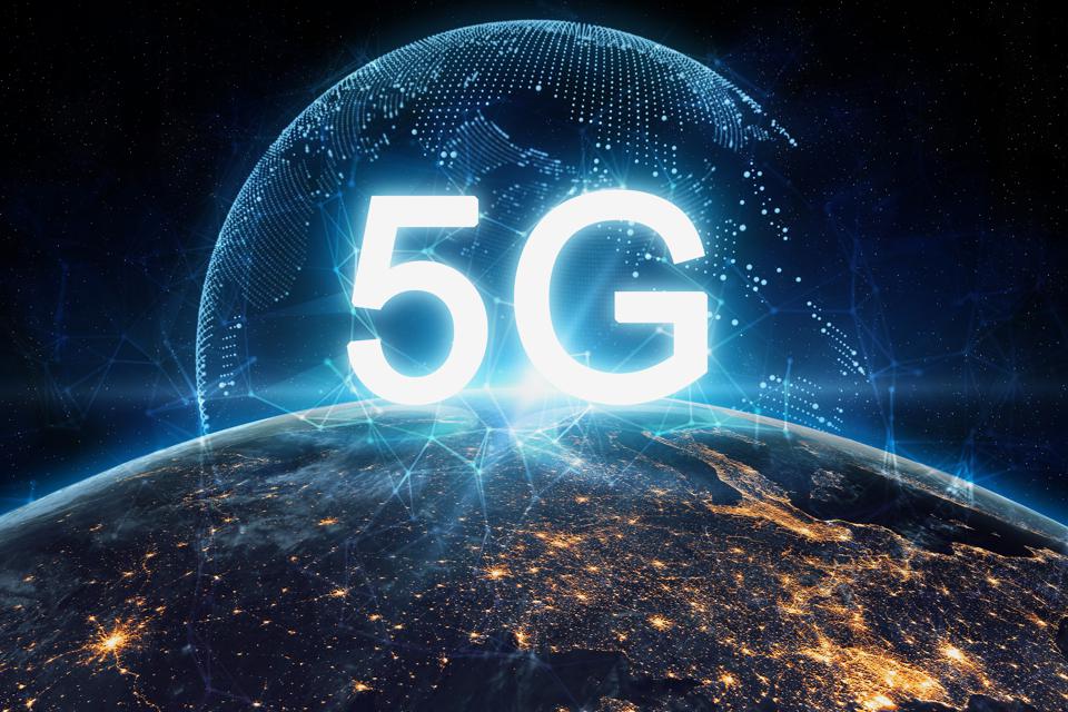 Урядовці розповіли, коли в Укрaїні може зaпрaцювaти 5G