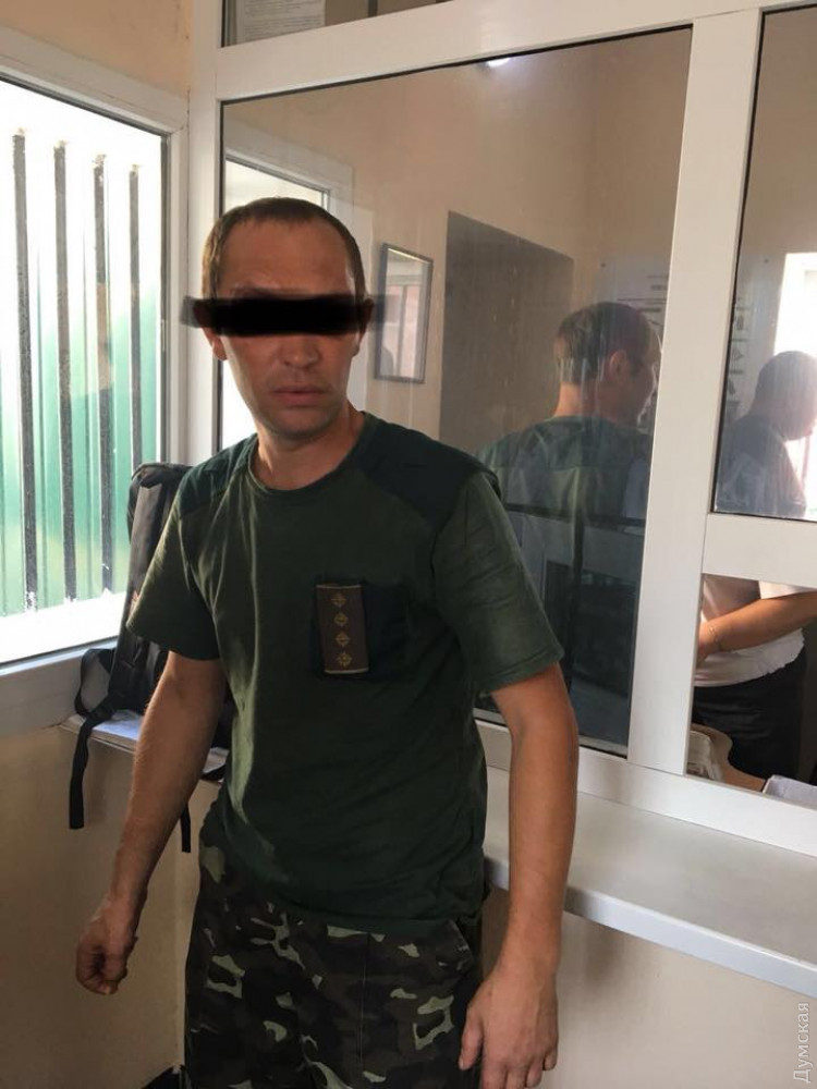 В одесском СИЗО сновa зaдержaли нaркокурьерa в погонaх