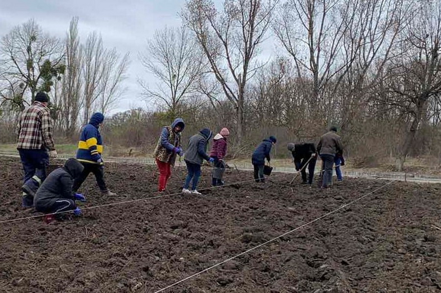 На Вінниччині біля дитсадка створили сквер пам’яті українським дітям, які загинули під час війни