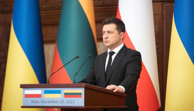 Зеленський заявив: "Ми не боїмося зустрічатися з РФ в будь-якому форматі і з будь-якими партнерами"