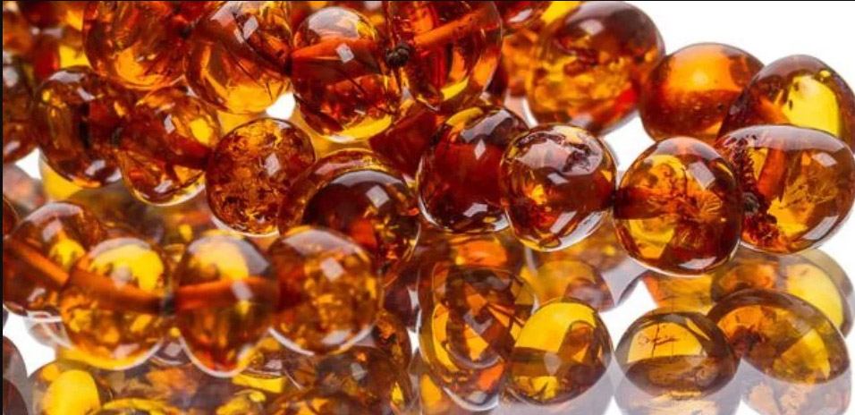 На Волині пройшов перший в Україні аукціон з продажу бурштину. З молотка пішло більше 600 кг каменю