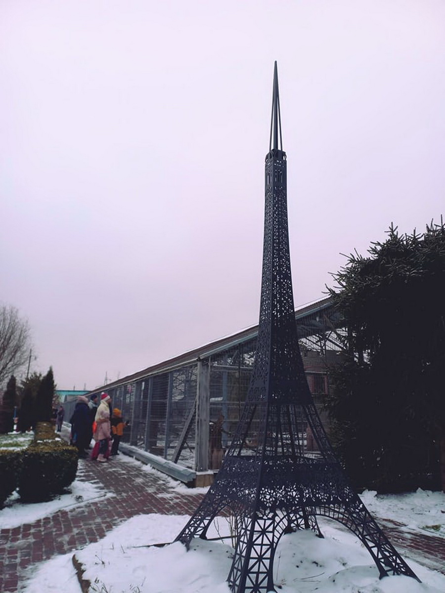 На Вінниччині зоопарку з’явилася своя «Ейфелева вежа»