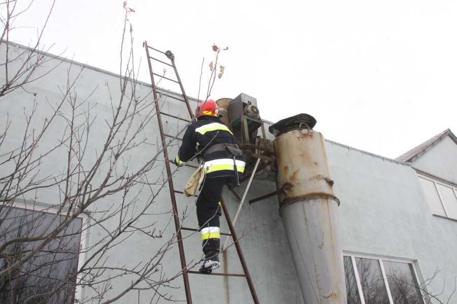 У Вінниці на підприємстві загорівся цех