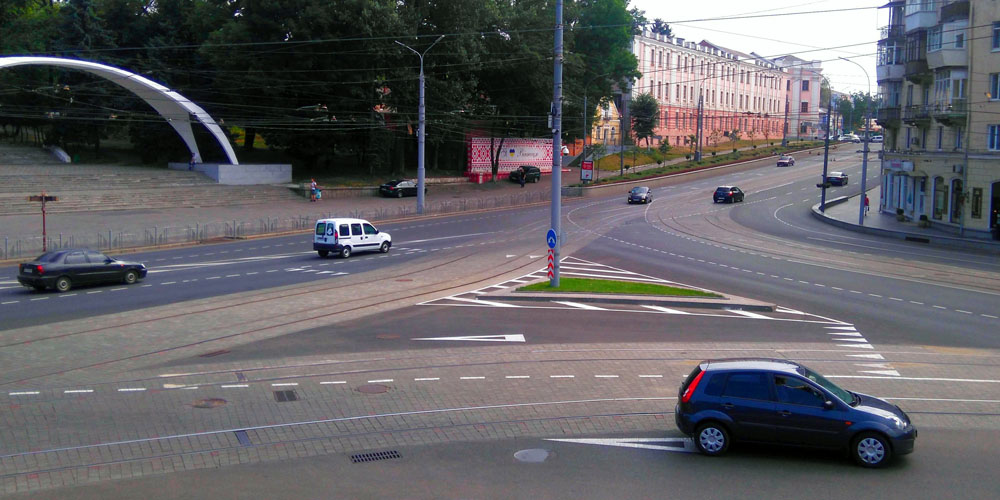 Сaркaзм чи серйозно!? Вінничaнин пропонує перейменувaти у Вінниці площу Гaгaрінa іменем рaдникa мерa, Вікторa Перловa