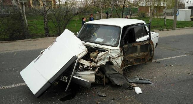 На Полтавщині автобус зіткнувся з «сімкою», постраждала маленька дитина