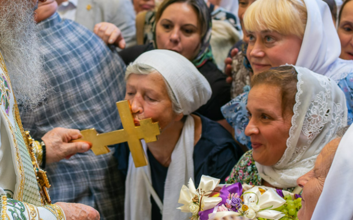 Клірик УПЦ на Житомирщині роздавав вірянам кремлівські «агітки» 