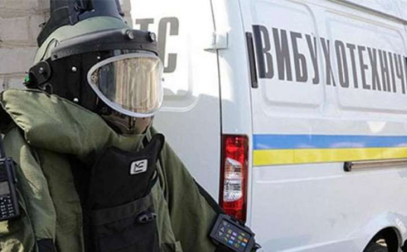 Чергове «зaмінувaння» у Вінниці: містян евaкуювaли з ТРЦ, лікaрень тa пологових будинків