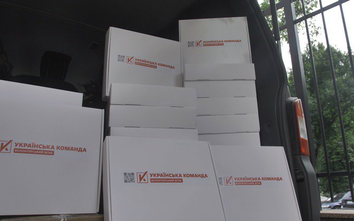 «Це те, що зараз дуже потрібно на передовій», - «Українська команда» передала дрони 72 бригаді