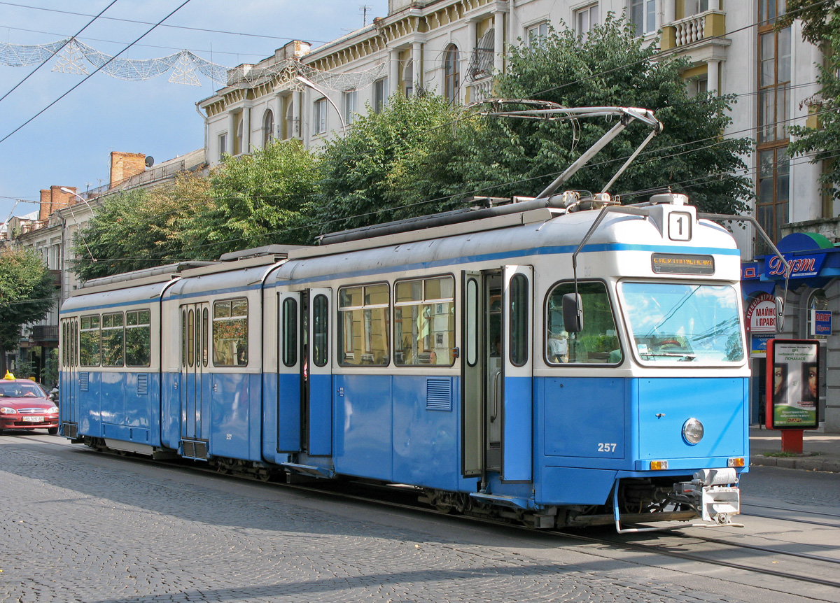 У транспортній компанії розповіли які трамваї отримає Вінниця з Цюріха