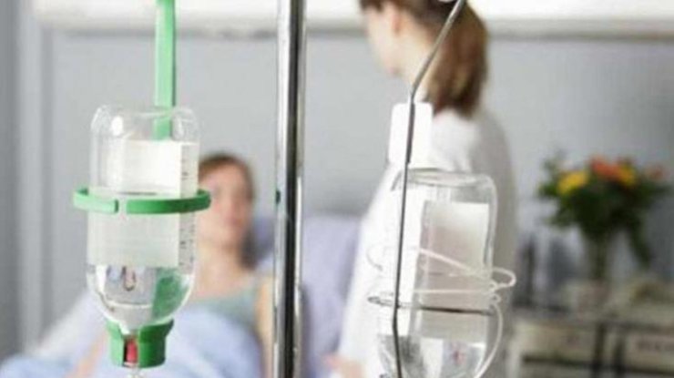 На Київщині в приватному дитячому таборі отруїлися 12 дітей, одна з них – у комі